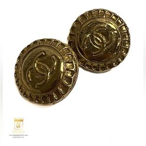 💛SOLD💛CHANEL Gold Logo Clip-On Earrings